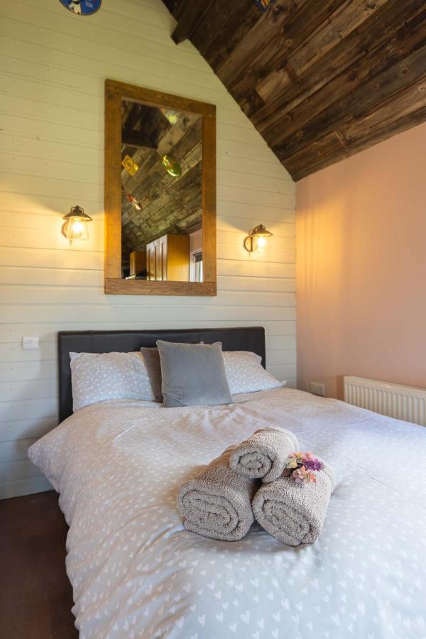 Lake View Lodges Long Melford Dış mekan fotoğraf
